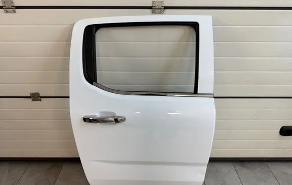 Volkswagen Amarok II Rear door