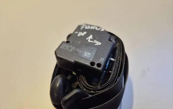 Ford Focus Front seatbelt 4M51A61294AL 34029818