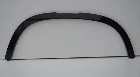 Land Rover Discovery 5 Front arch trim L8B216A074BX