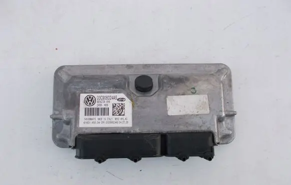 Volkswagen Golf V Engine control unit/module 03C906024AS