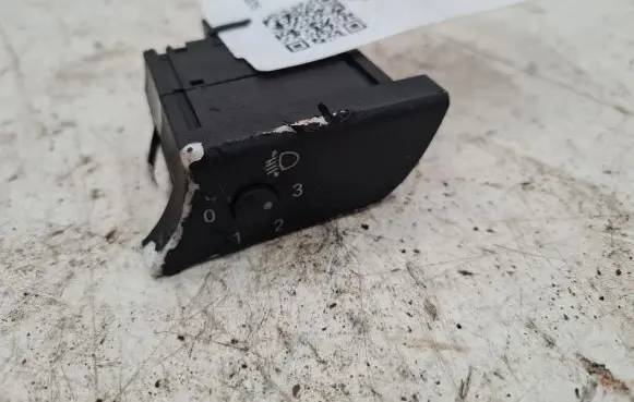Audi A4 S4 B6 8E 8H Headlight level height control switch 8E1919084