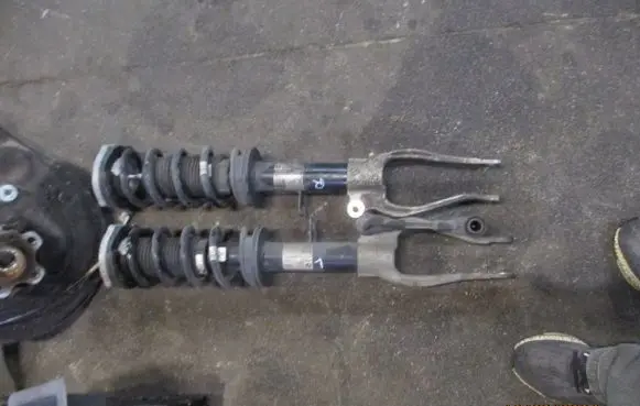 BMW 5 G30 G31 Front shock absorber/damper