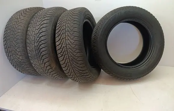Volkswagen Polo V 6R R15 summer tire 