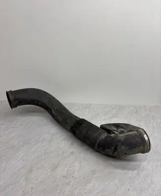 Volvo XC90 Air intake duct part 30680294