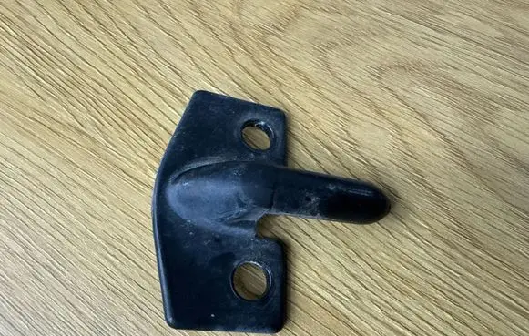 Peugeot Partner Rear door check strap stopper 96805162
