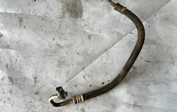 Toyota RAV 4 (XA20) Air conditioning (A/C) pipe/hose