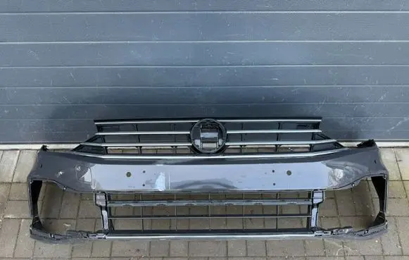 Volkswagen PASSAT B8 Front bumper 3G0807221G