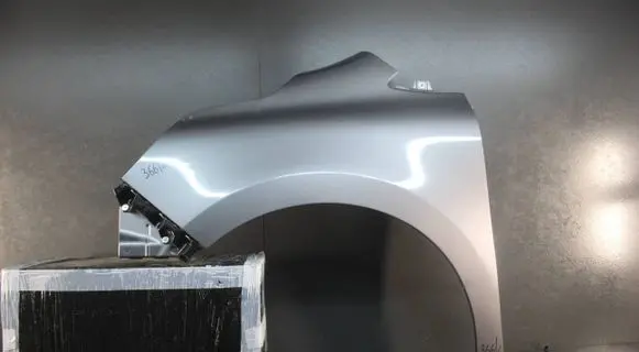 Nissan Townstar Fender mounting bracket 