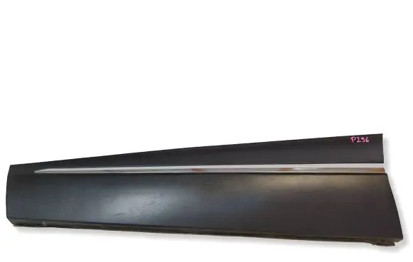 Renault Captur Front door trim (molding) 808778404R