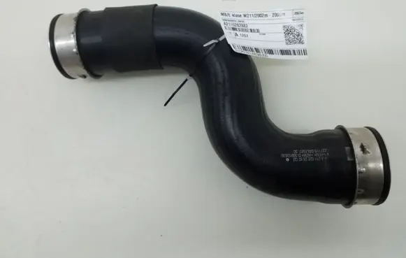Mercedes-Benz E W211 Intercooler hose/pipe A2115282882