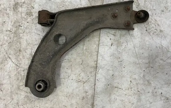 Citroen C4 II Picasso Front control arm 9678311280