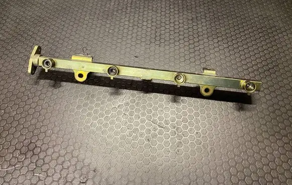 Infiniti FX Fuel main line pipe