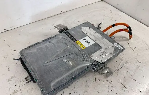 Tesla Model X Voltage converter inverter 105513900E 103564700J