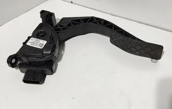 Audi A6 S6 C7 4G Accelerator throttle pedal 8K1723523A 6PV00950521