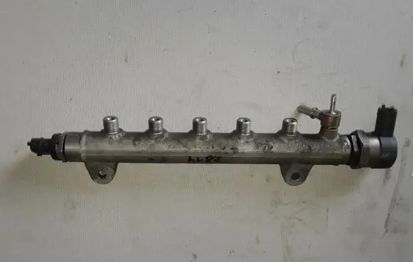 Hyundai i30 Fuel main line pipe 314002A410