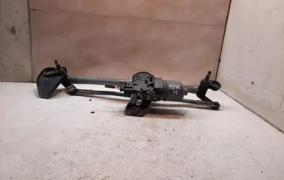 Opel Astra H Front wiper linkage and motor 13111211 3397020632
