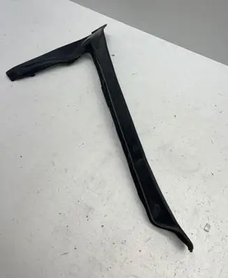Audi A4 S4 B8 8K Fender end trim 8K0821111A