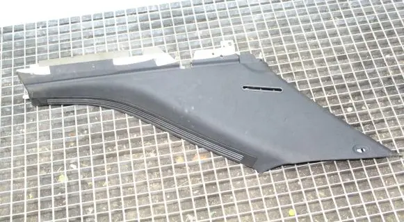 Mercedes-Benz ML W164 (C) pillar trim A1646902025