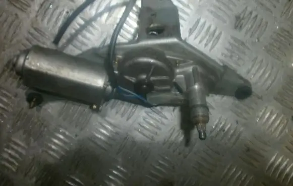 Mazda 626 Rear window wiper motor 8491006672
