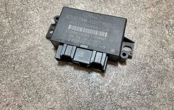 Ford Focus Parking PDC control unit/module HU5T15K866CH E132094 132094D
