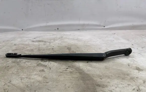 BMW 3 E46 Front wiper blade arm 7003931 61617003931