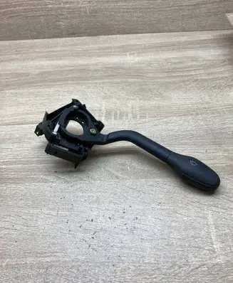 Volkswagen Golf III Wiper control stalk 1H6953503F