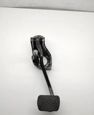 Mercedes-Benz GLK (X204) Brake pedal A2042902001 0832405843 PP204290056