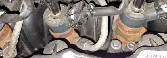 Fuel injector