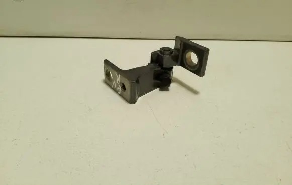 Skoda Kamiq Front door upper hinge 8X0831404E 8X4833408A