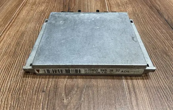 Mercedes-Benz SL R129 Suspension control unit/module 0105457632