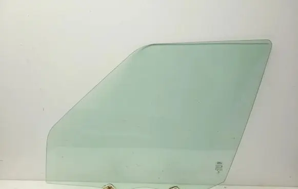 Land Rover Discovery 4 - LR4 Front door window glass four-door