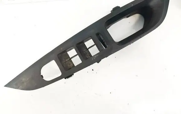 Seat Leon (5F) Front door window switch trim 5F2867172A