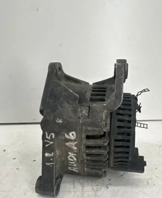 Audi A6 S6 C4 4A Generator/alternator