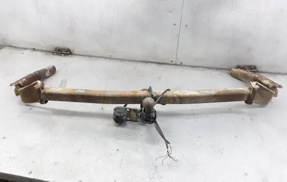 Toyota Avensis Verso Tow bar set 