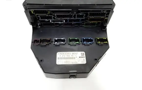 Mercedes-Benz E W212 Fuse module A2129004911 A2129020005 A2129016702