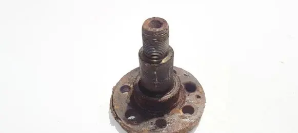Volkswagen Polo Stub axle 