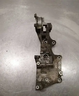 Mitsubishi Outlander Generator/alternator bracket 03G903143J