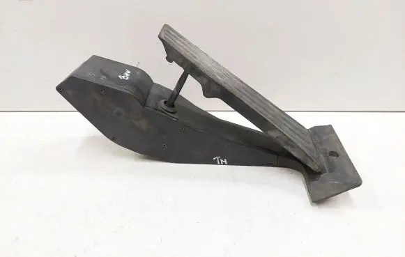 BMW 7 E65 E66 Accelerator throttle pedal 3540676248201 25916010