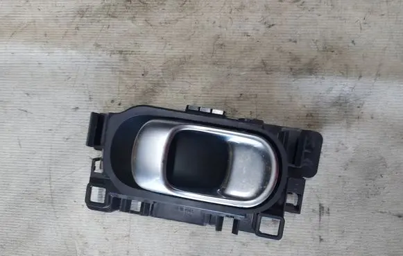 Rear door interior handle