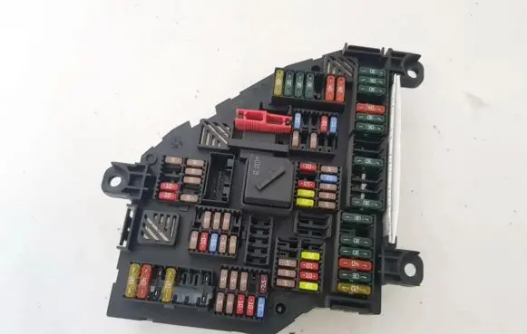 BMW 5 GT F07 Fuse box set 016704981 9252813-01
