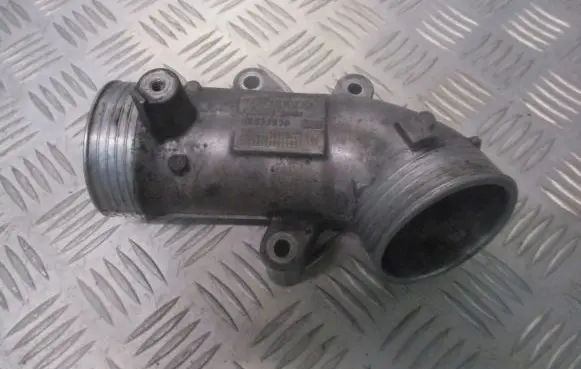 Volvo V70 Air intake hose/pipe 08631538