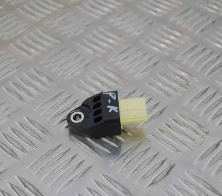 Toyota Verso-S Airbag deployment crash/impact sensor 8983152020