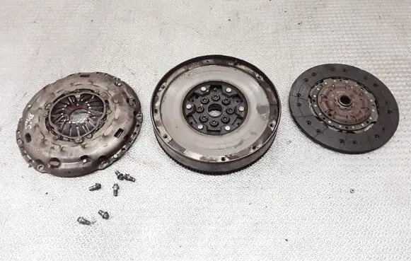 Opel Meriva A Clutch set kit 55559807 9223223 55556751