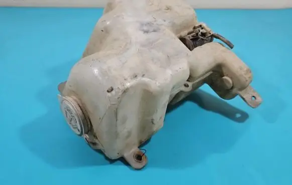 Mitsubishi L200 Windshield washer fluid reservoir/tank 96-07 IMPRK1387680