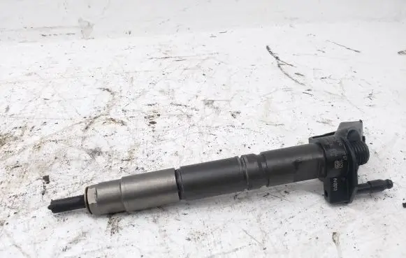 Mercedes-Benz CLS C219 Fuel injector A6420701987 0445115076