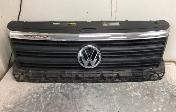 Volkswagen Crafter Front grill 7C0853653FBILI 7C0853653F