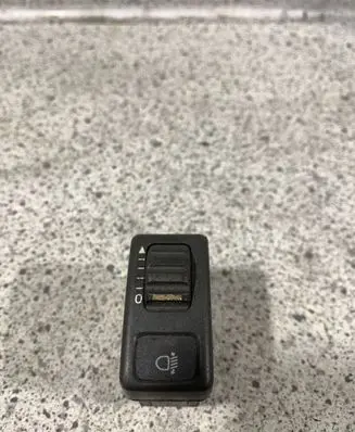 Volvo S70 V70 V70 XC Headlight level height control switch 9162960