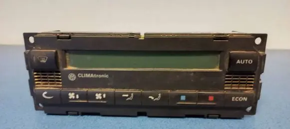 Volkswagen Golf IV Climate control unit 0005GP