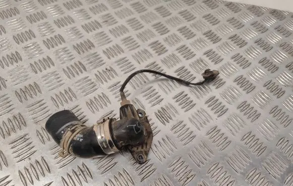 Renault Kangoo II EGR valve line/pipe/hose 147138070R
