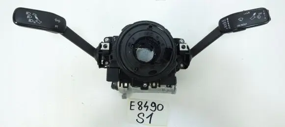 Volkswagen Crafter Tailgate/trunk/boot open switch 5Q1953521DN